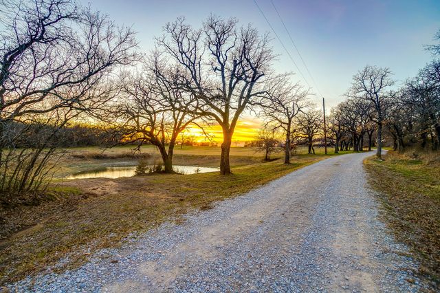 141 County Road 4793, Boyd, TX 76023