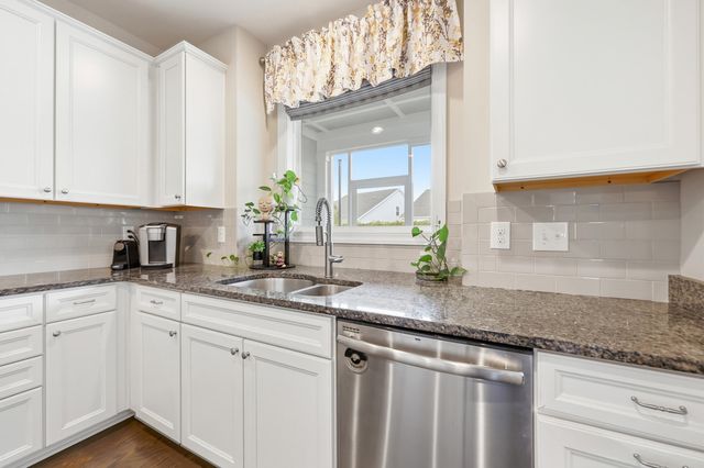 1744 Suncrest Dr., Myrtle Beach, SC 29577