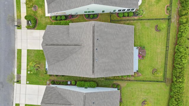 1744 Suncrest Dr., Myrtle Beach, SC 29577