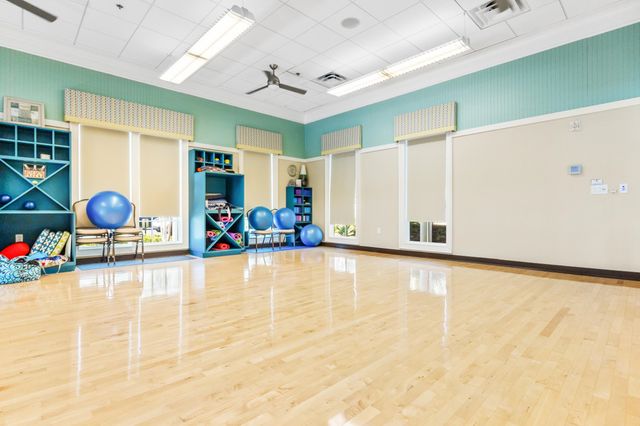 1744 Suncrest Dr., Myrtle Beach, SC 29577