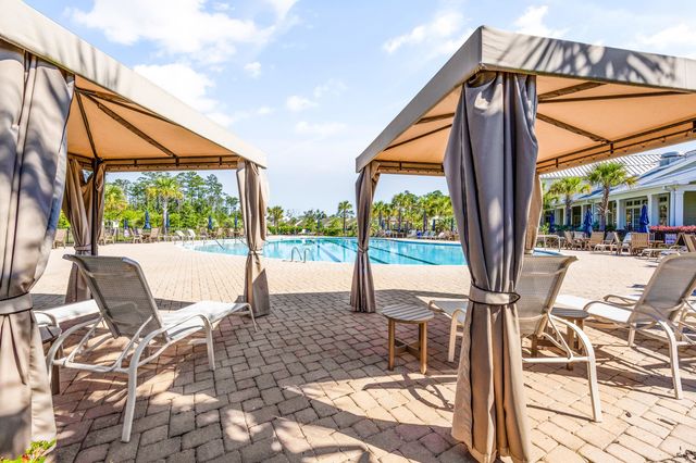 1744 Suncrest Dr., Myrtle Beach, SC 29577