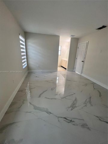 20613 SW 93rd Ave 2, Cutler Bay, FL 33189