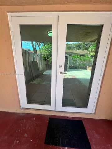 20613 SW 93rd Ave 2, Cutler Bay, FL 33189