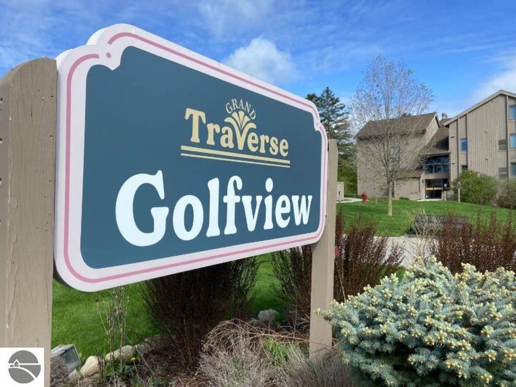 5550 Golfview Court, Williamsburg, MI 49690