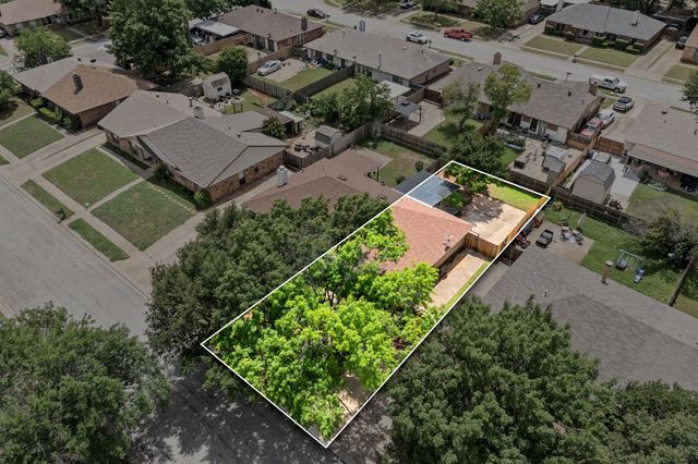 2911 Post Oak Drive, Euless, TX 76039