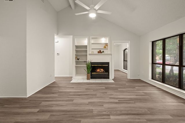 2911 Post Oak Drive, Euless, TX 76039