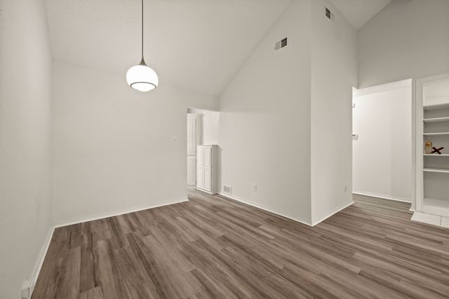 2911 Post Oak Drive, Euless, TX 76039