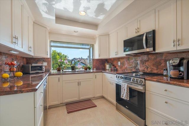 12740 Camino Emparrado, San Diego, CA 92128