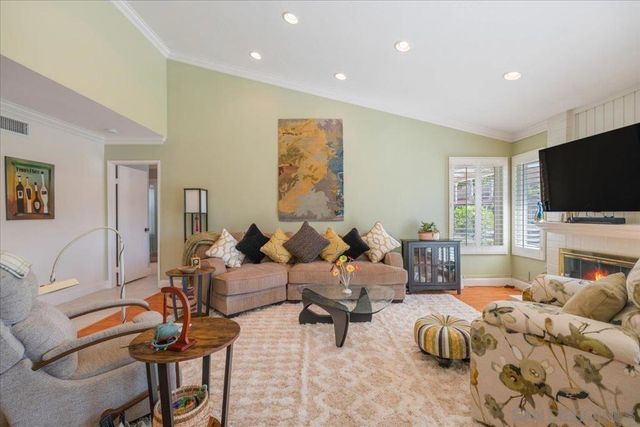 12740 Camino Emparrado, San Diego, CA 92128