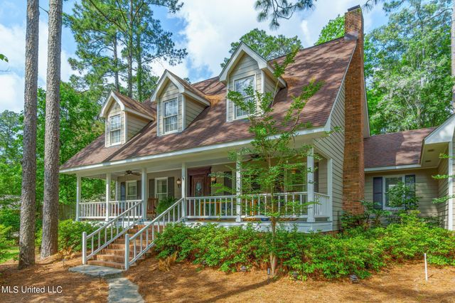 2203 S 40th Avenue, Hattiesburg, MS 39402
