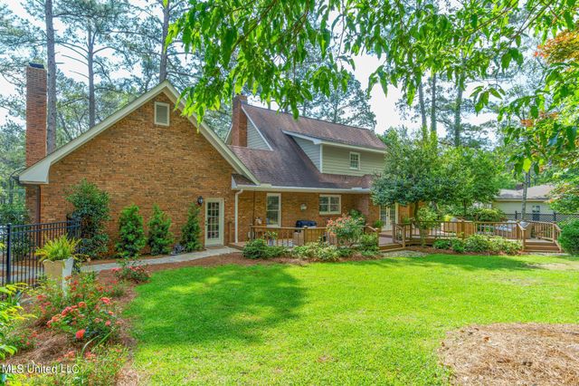 2203 S 40th Avenue, Hattiesburg, MS 39402