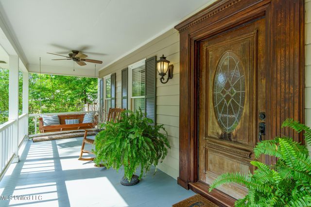 2203 S 40th Avenue, Hattiesburg, MS 39402