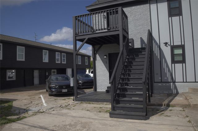 2824 Blodgett Street 3, Houston, TX 77004