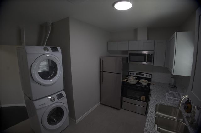 2824 Blodgett Street 3, Houston, TX 77004