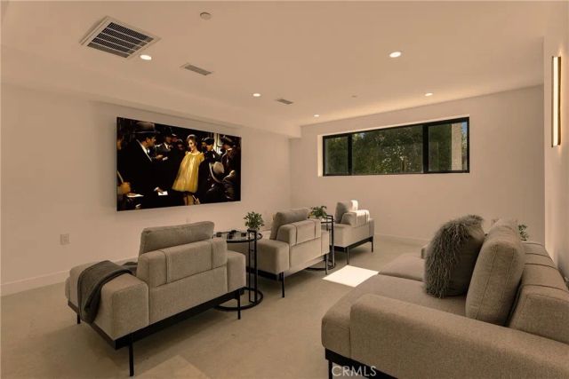 2638 Zorada Drive, Los Angeles, CA 90046