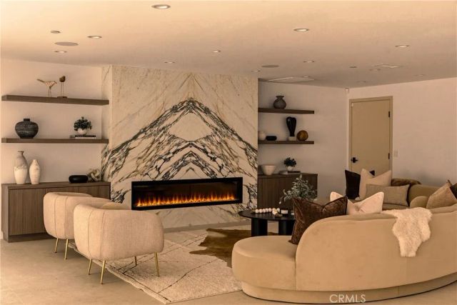 2638 Zorada Drive, Los Angeles, CA 90046