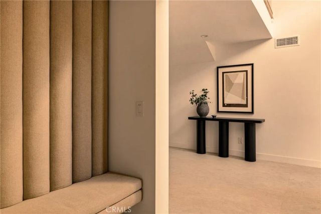 2638 Zorada Drive, Los Angeles, CA 90046