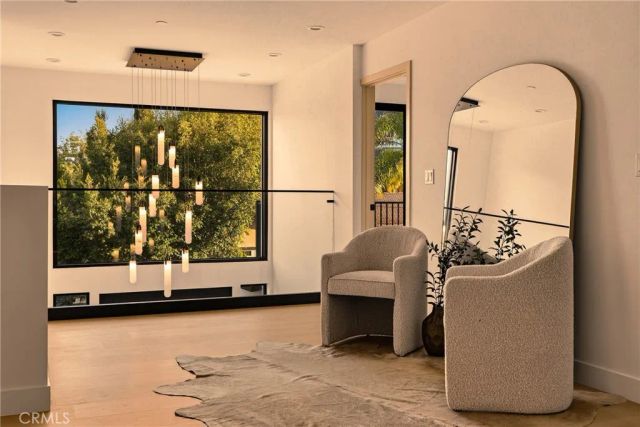 2638 Zorada Drive, Los Angeles, CA 90046