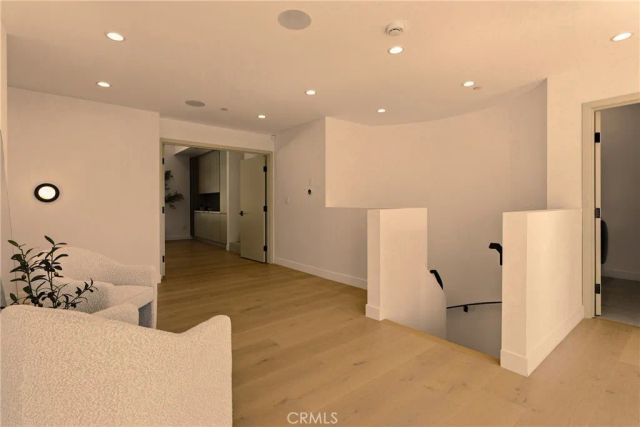 2638 Zorada Drive, Los Angeles, CA 90046