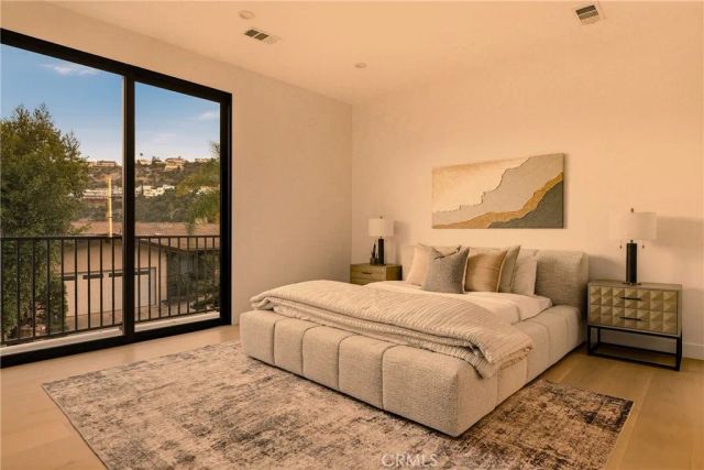 2638 Zorada Drive, Los Angeles, CA 90046