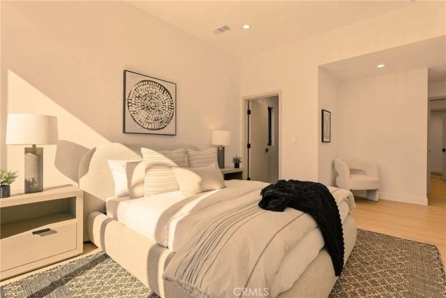 2638 Zorada Drive, Los Angeles, CA 90046