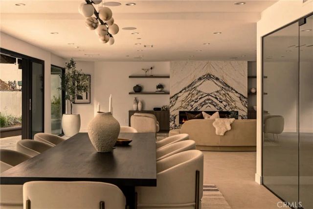 2638 Zorada Drive, Los Angeles, CA 90046