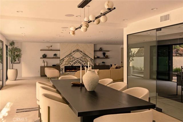 2638 Zorada Drive, Los Angeles, CA 90046