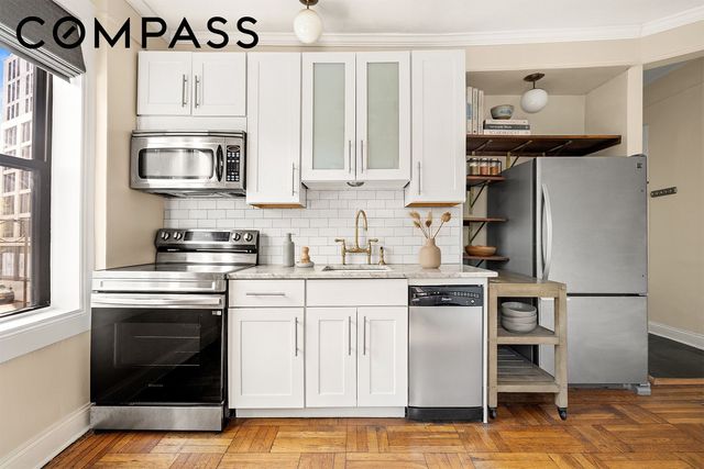 400 Lincoln Pl Apt 2B, New York City, NY 11238