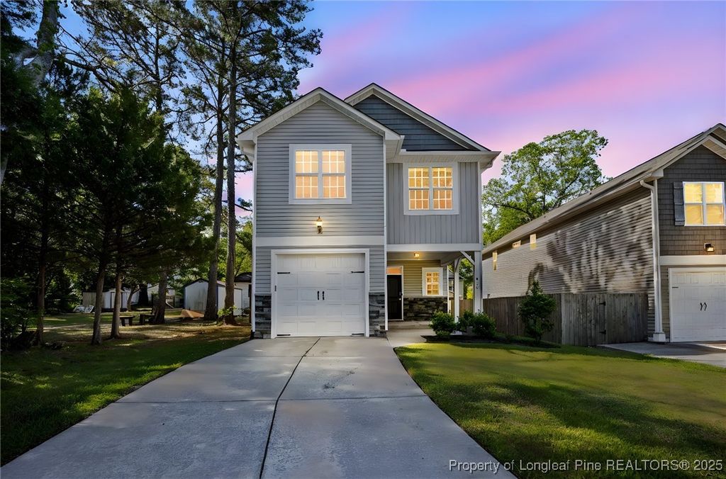 915 Carolina Avenue, Fayetteville, NC 28301