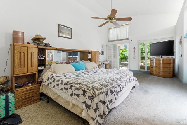 701 Oak Brook Dr, Vacaville, CA 95687