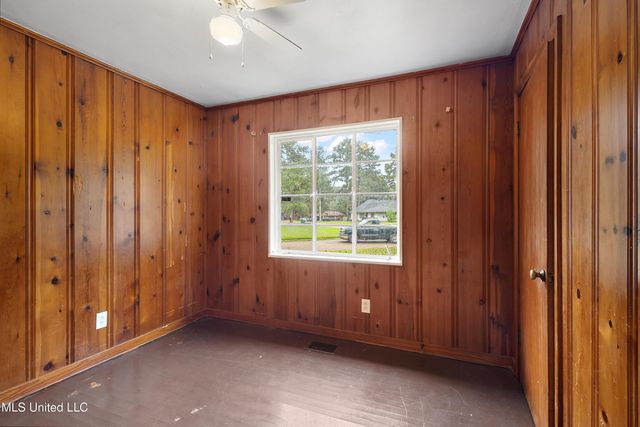 5440 Grafton Street, Jackson, MS 39206