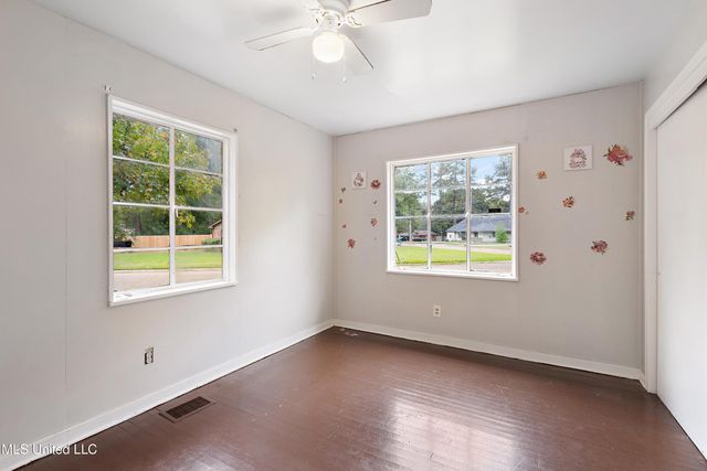 5440 Grafton Street, Jackson, MS 39206