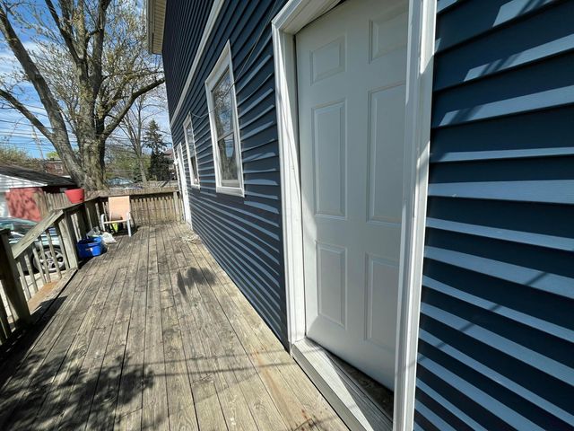 2395 Summit Street, Columbus, OH 43202