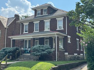 2395 Summit Street, Columbus, OH 43202