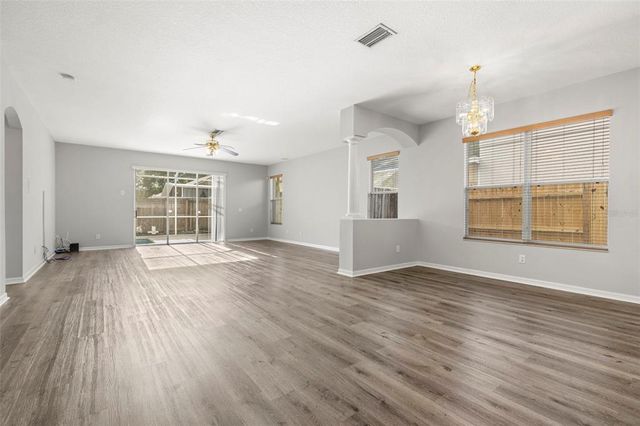 9818 WHITE BARN WAY, Riverview, FL 33569