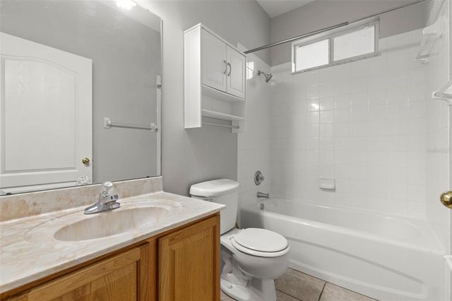 9818 WHITE BARN WAY, Riverview, FL 33569