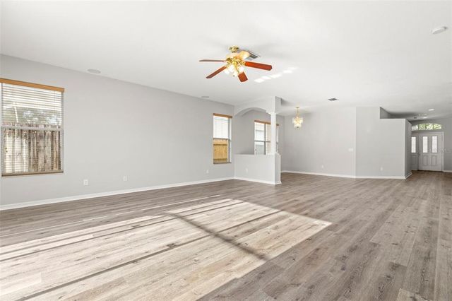 9818 WHITE BARN WAY, Riverview, FL 33569