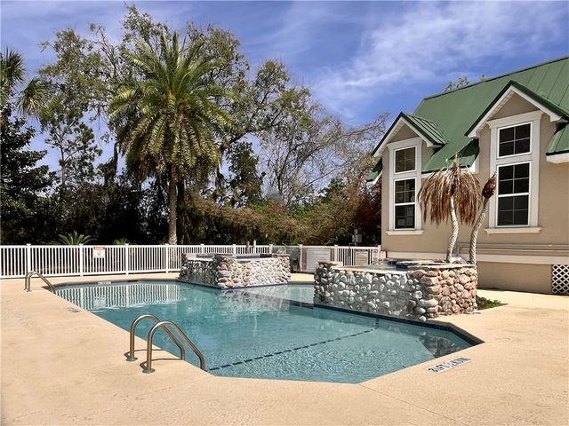 142 Shady Brook Circle 301, St Simons Island, GA 31522