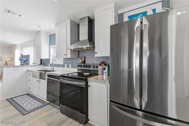 310 Shrub LN S, North Fort Myers, FL 33917