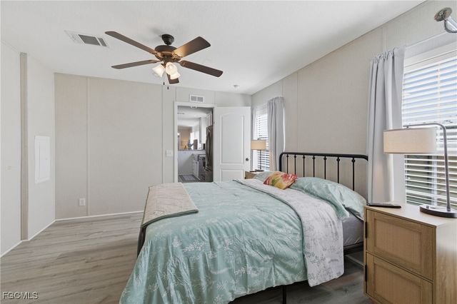 310 Shrub LN S, North Fort Myers, FL 33917