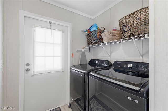 310 Shrub LN S, North Fort Myers, FL 33917