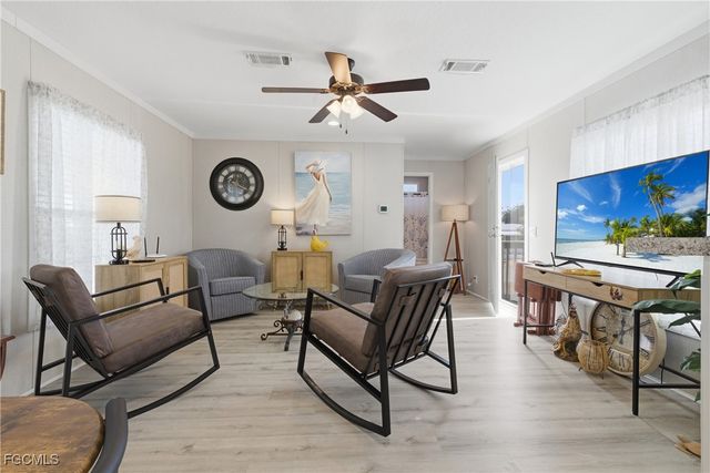 310 Shrub LN S, North Fort Myers, FL 33917