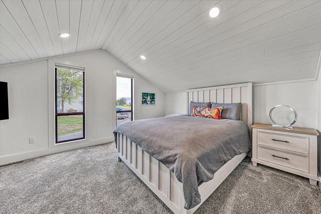 175 Clubhouse Tower DR, Moneta, VA 24121