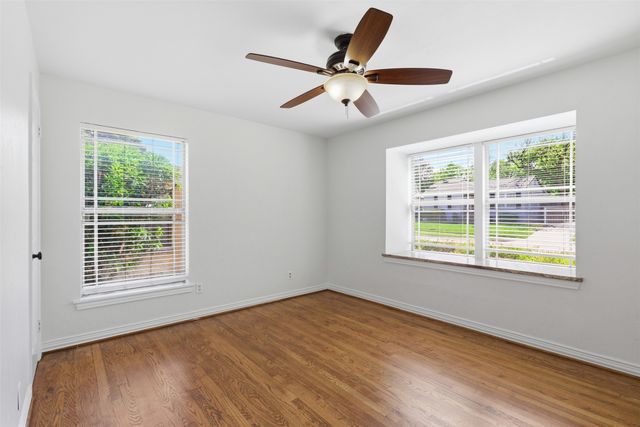 2615 Alco Avenue, Dallas, TX 75211