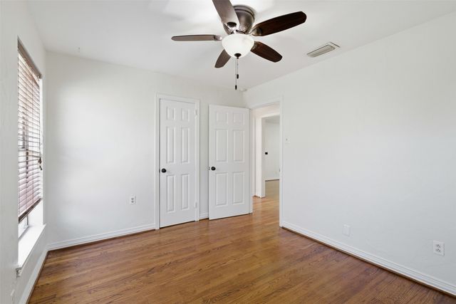 2615 Alco Avenue, Dallas, TX 75211