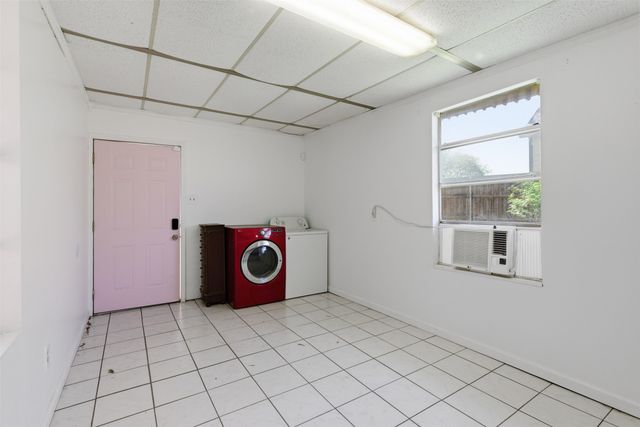 2615 Alco Avenue, Dallas, TX 75211