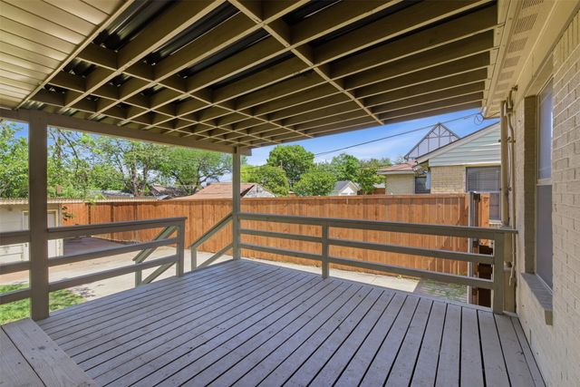 2615 Alco Avenue, Dallas, TX 75211