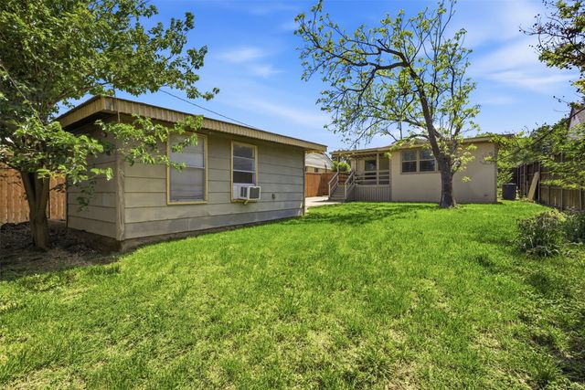 2615 Alco Avenue, Dallas, TX 75211