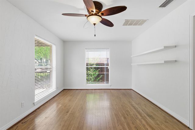 2615 Alco Avenue, Dallas, TX 75211