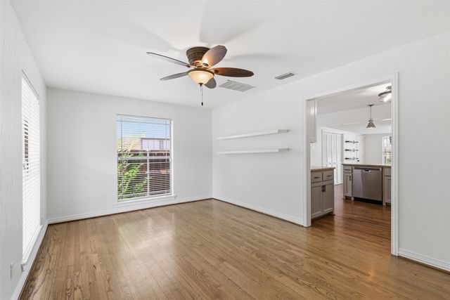 2615 Alco Avenue, Dallas, TX 75211